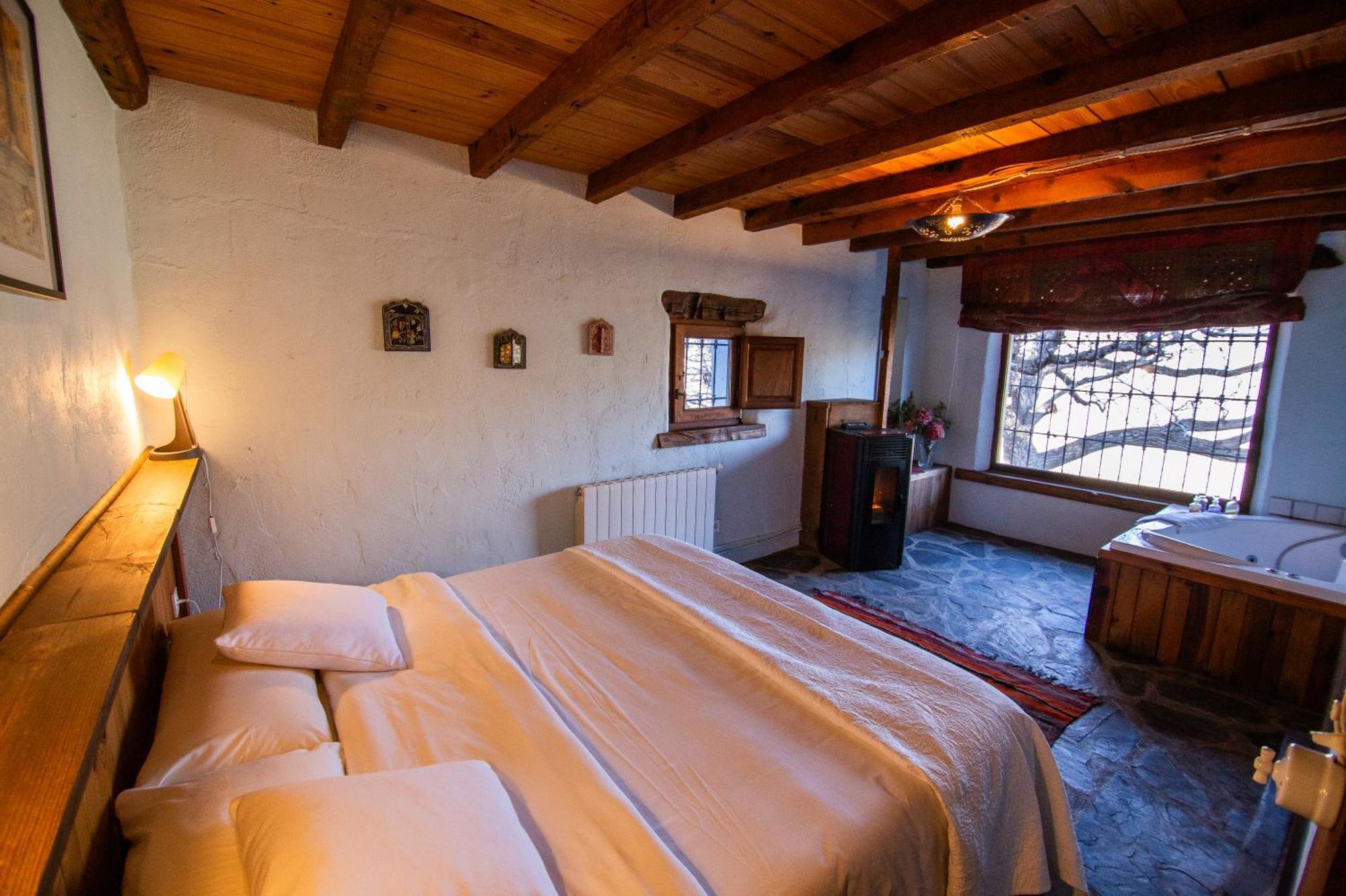 La Casa Del Nogal Villa Guejar Sierra Exterior photo
